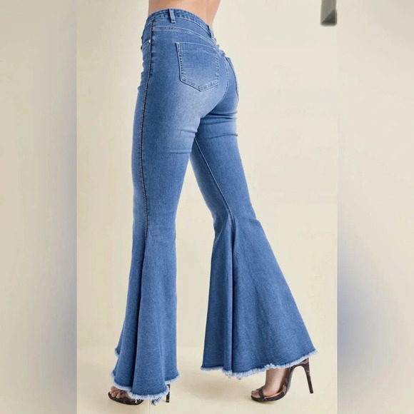 Extreme Flare Jeans - Picture 4 of 13